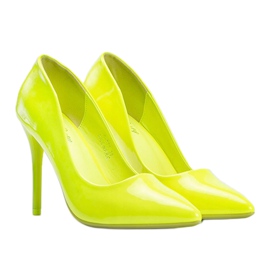 Tacones lacados amarillos de Angela 1