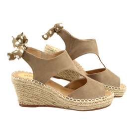 Sandalias de mujer con cuña Taupe Monroe beige 3 Sandalias de mujer con cuña Taupe Monroe beige 3