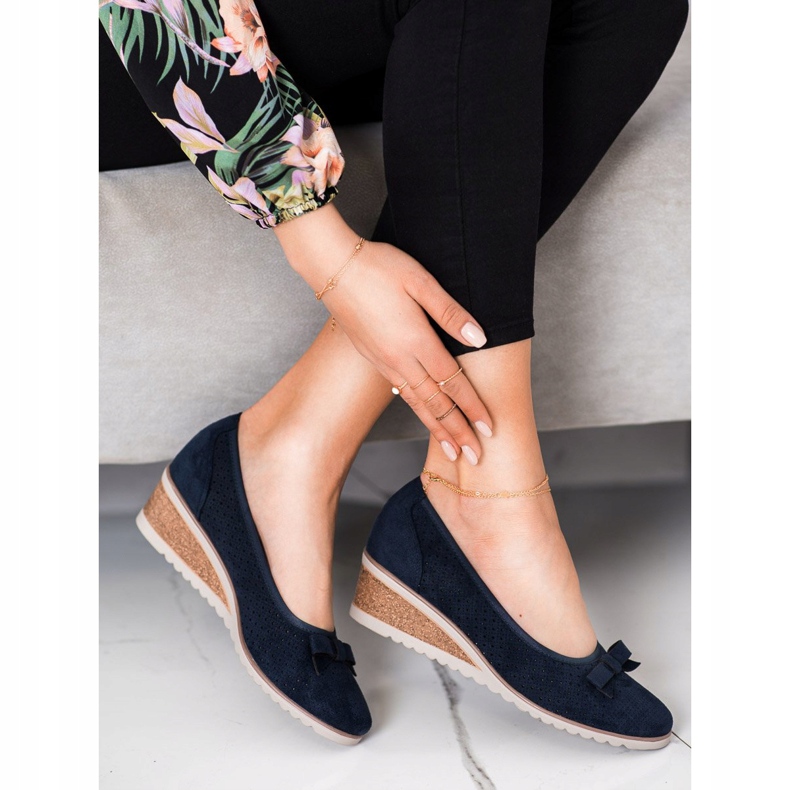 Vinceza Bombas de cuña caladas azul marino 1