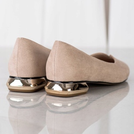 Salón Con Tacón Dorado VINCEZA beige 1 Salón Con Tacón Dorado VINCEZA beige 1