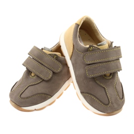 Mazurek Zapatos de cuero para niños 1362 Velcro marrón 3
