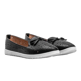 Mocasines negros con ribete Madalyne calado 1