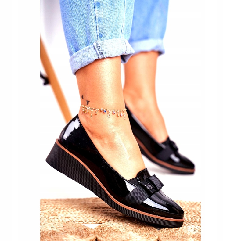 Vinceza Brogues de mujer sobre cuñas lacadas en negro Milona 3