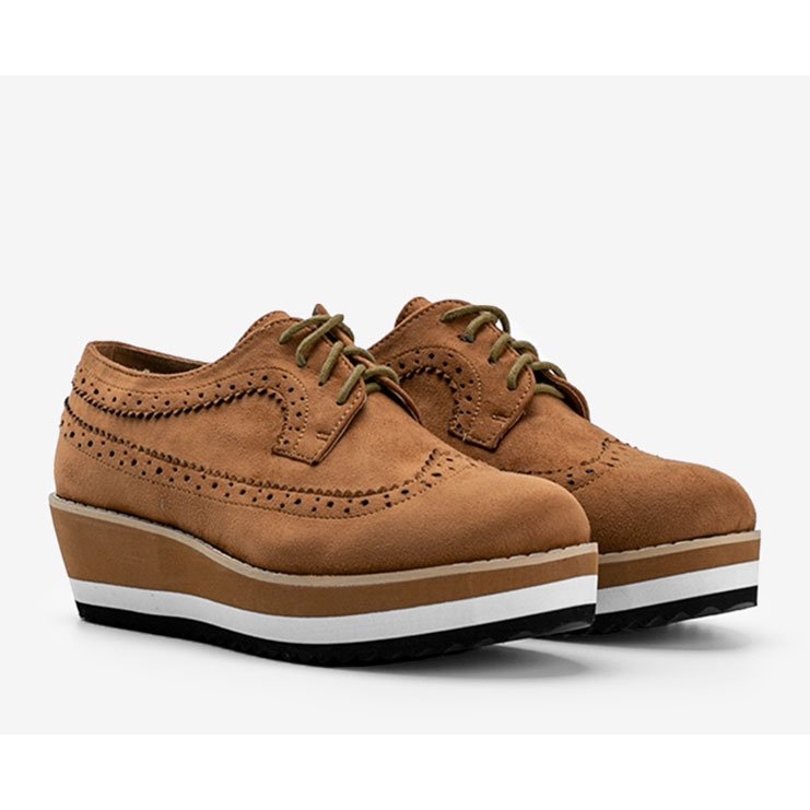 Zapatos de ante marrón con suela camryn alta 1