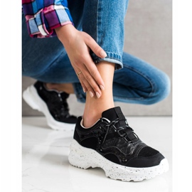 SHELOVET Zapatillas con plataforma decorativa negro 1
