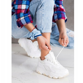 Bella Paris Zapatillas en la plataforma blanco 1