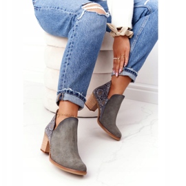 Botas De Mujer De Piel Con Tacón Maciejka Gris GAD 04492 plata 2 Botas De Mujer De Piel Con Tacón Maciejka Gris GAD 04492 plata 2