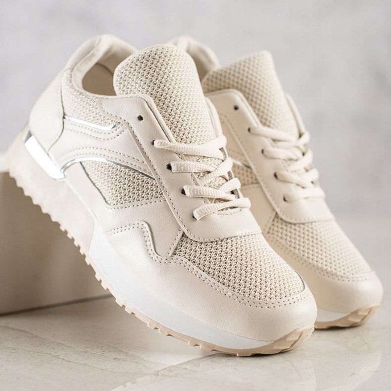 SHELOVET Zapatillas con estilo para la primavera beige 1 SHELOVET Zapatillas con estilo para la primavera beige 1