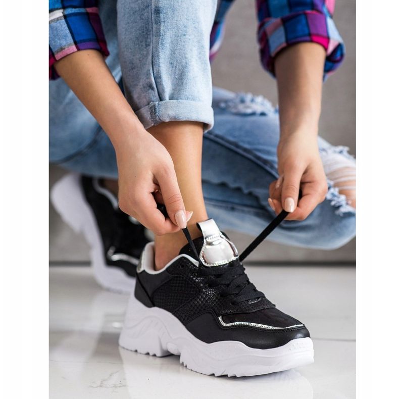 Weide Zapatillas de piel ecológica con estampado de serpiente negro 1