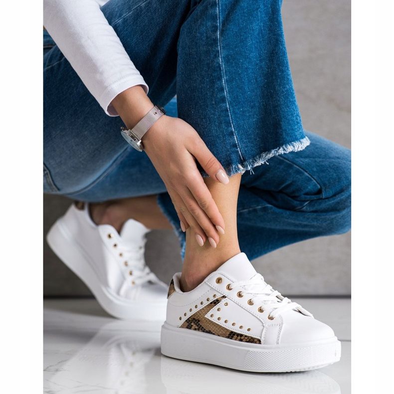 SHELOVET Zapatillas blancas en la plataforma beige blanco negro 2