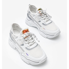 Zapatillas blancas sobre suela gruesa Leanna blanco 3