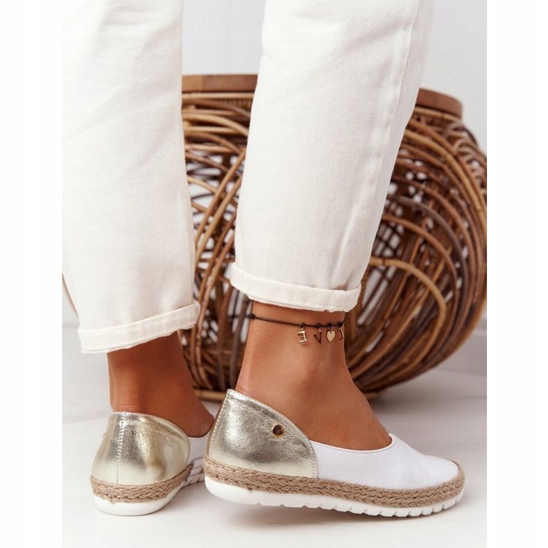 Bailarinas de piel Maciejka 05056-11 blanco y dorado 1