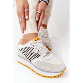 Zapatos Deportivos De Piel En La Plataforma GOE HH2N4001 Blanco-Amarillo 6