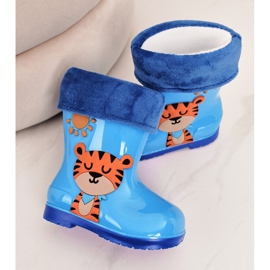 Chanclas infantiles azules aisladas con tigre 4