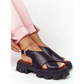 Sandalias de cuero en la plataforma Lewski Shoes 3018-0 Negro 3