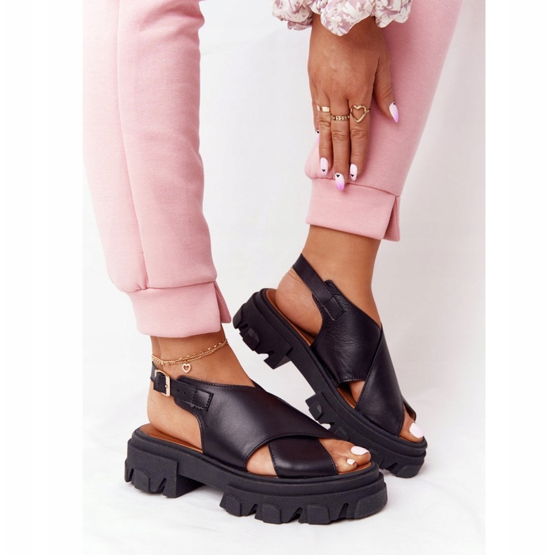 Sandalias de cuero en la plataforma Lewski Shoes 3018-0 Negro 1