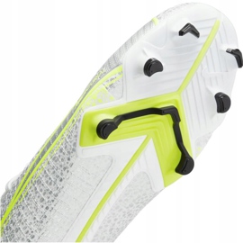 Zapatos de fútbol Nike Mercurial Superfly 8 Academy FG / MG CV0843 107 plata 7