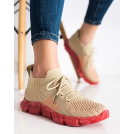 SHELOVET Zapatillas caladas en la plataforma beige 2