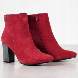 Goodin Botines de cuero en un pilar rojo 1