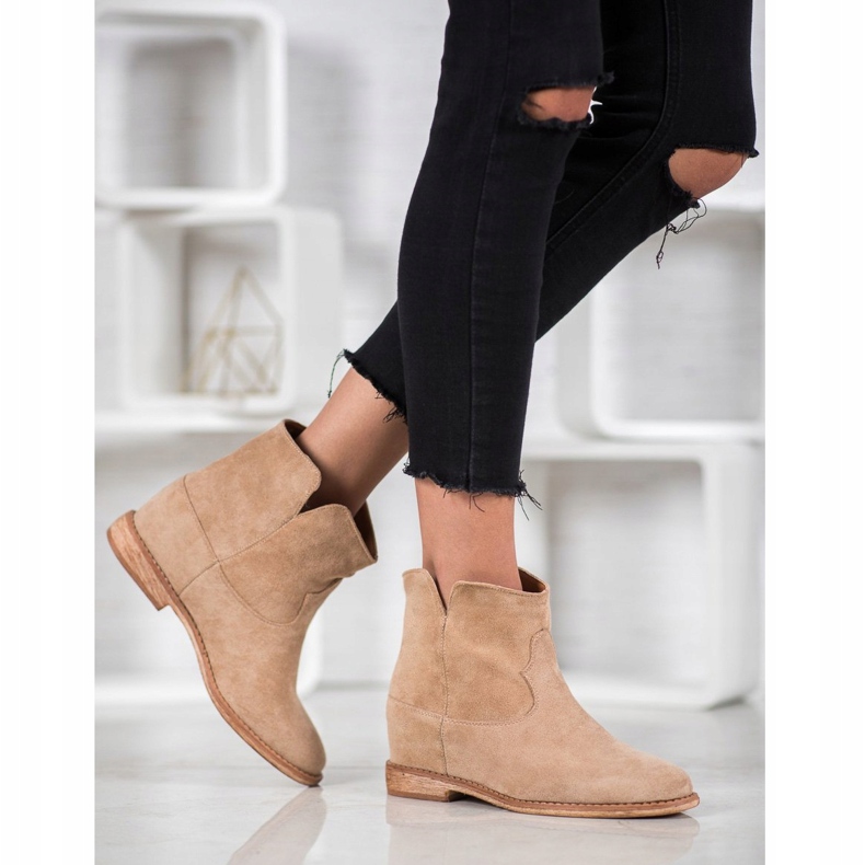 Bella Paris Botas vaqueras de ante beige 1