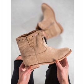 Bella Paris Botines de ante con pedrería beige 4