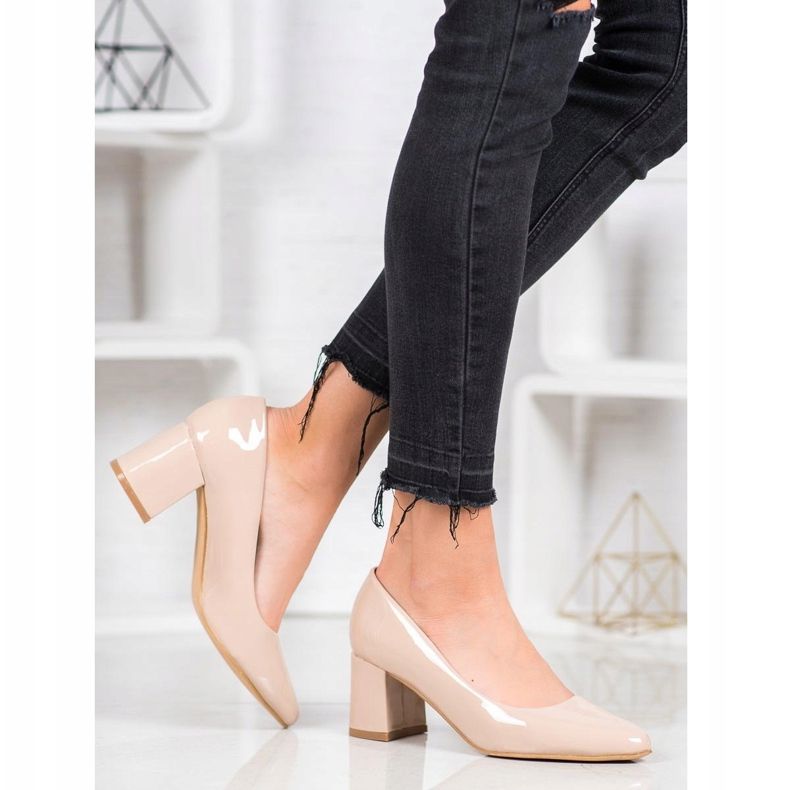 Salones VINCEZA clásicos beige 1