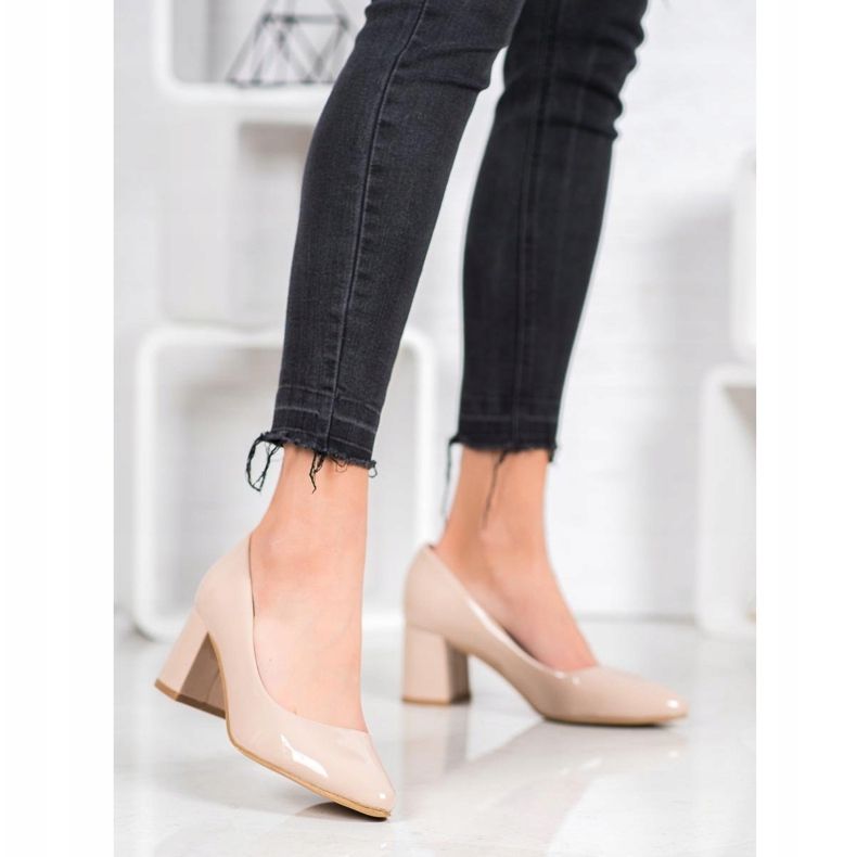 Salones VINCEZA clásicos beige 2