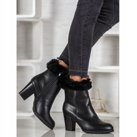 Goodin Botas en un poste con piel negro 4