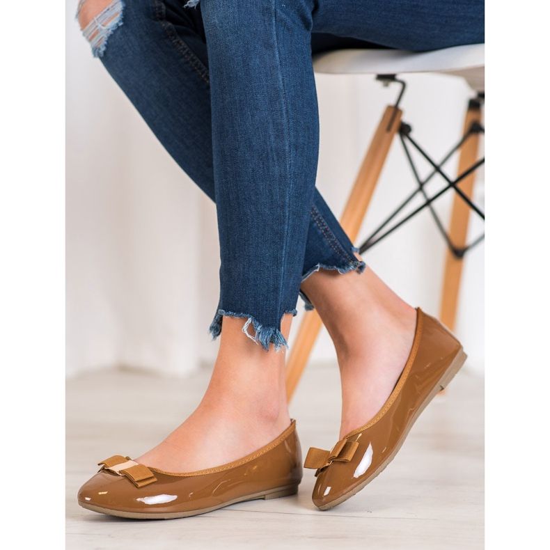 Fama Bailarinas lacadas con lazo marrón 2