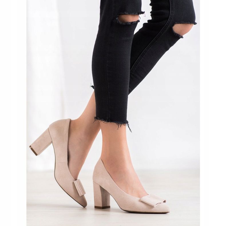 W. Potocki Zapatos de salón con purpurina y lazo beige 2