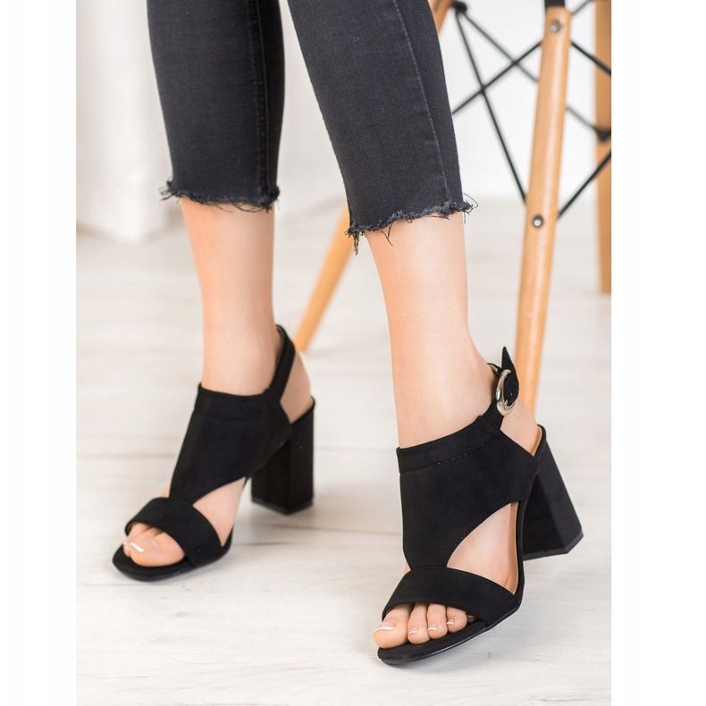 Tacones altos VINCEZA con estilo negro 2 Tacones altos VINCEZA con estilo negro 2