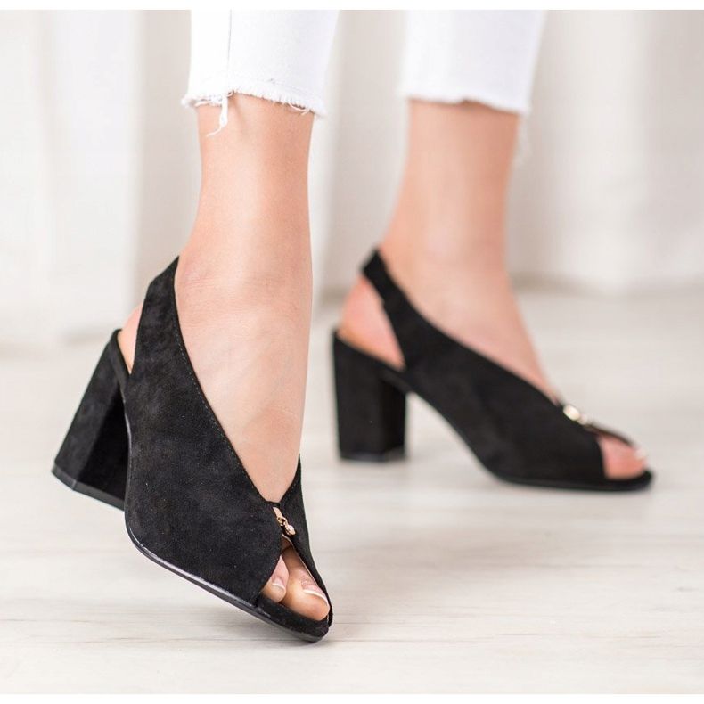 Zapatos elegantes en un poste VINCEZA negro 2