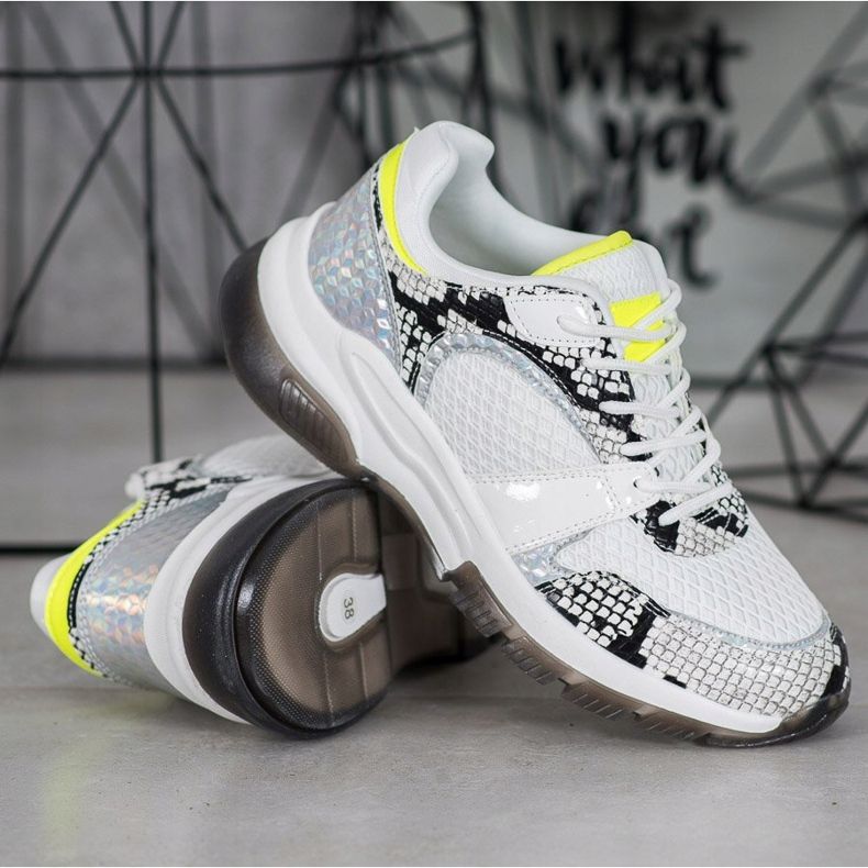 Kylie Cómodas zapatillas deportivas con estampado de serpiente blanco multicolor 1