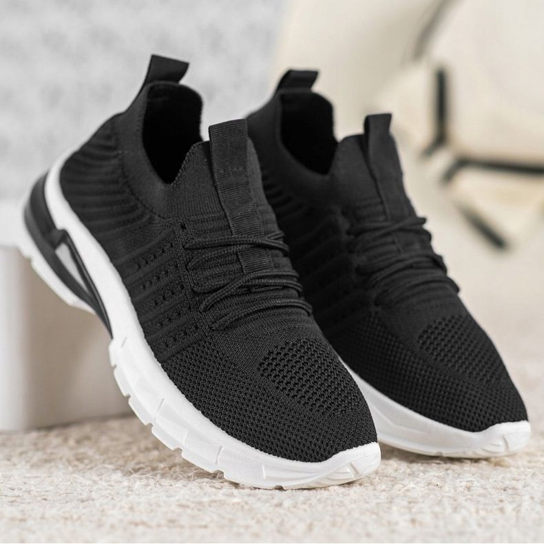 Bella Paris Zapatillas caladas negro 2