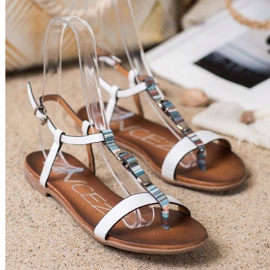 Sandalias Con Cinturón VINCEZA Decorativo blanco 2
