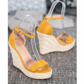 SHELOVET Sandalias de cuña sexy amarillo 3