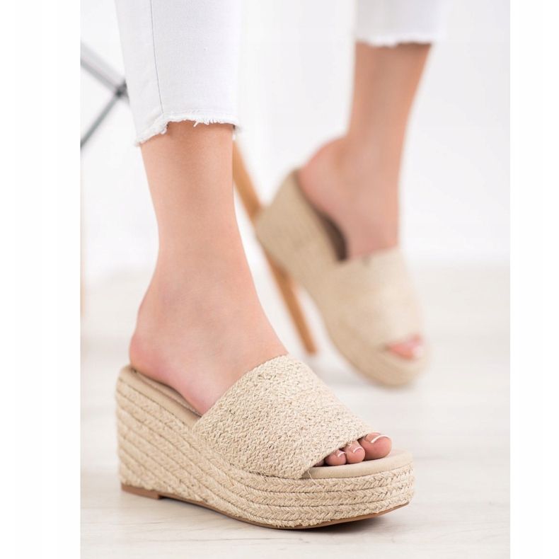 Kylie Zapatillas de cuña de moda marrón 1