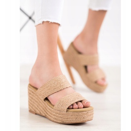Kylie Pantuflas de cuña ligeras beige 1