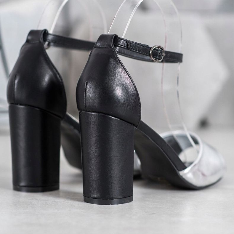 Small Swan Sandalias clásicas en un bar negro gris 1 Small Swan Sandalias clásicas en un bar negro gris 1