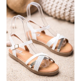 Weide Sandalias elegantes hechas de cuero ecológico blanco gris 1