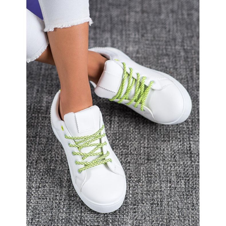 SHELOVET Zapatillas con cordones decorativos blanco 1