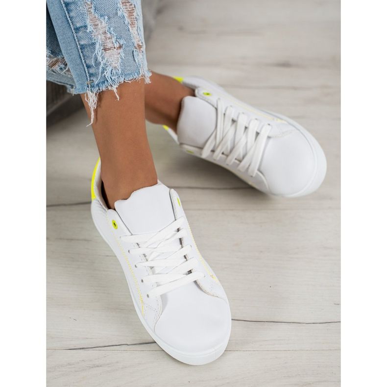 SHELOVET Calzado deportivo cómodo blanco 1