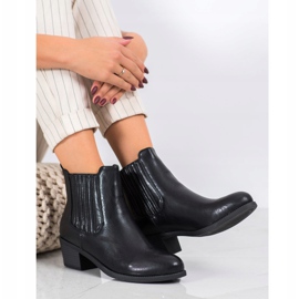 Ideal Shoes Botas clásicas sin cordones negro 2 Ideal Shoes Botas clásicas sin cordones negro 2