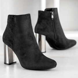 Janessa Botas con tacón plateado negro 2 Janessa Botas con tacón plateado negro 2