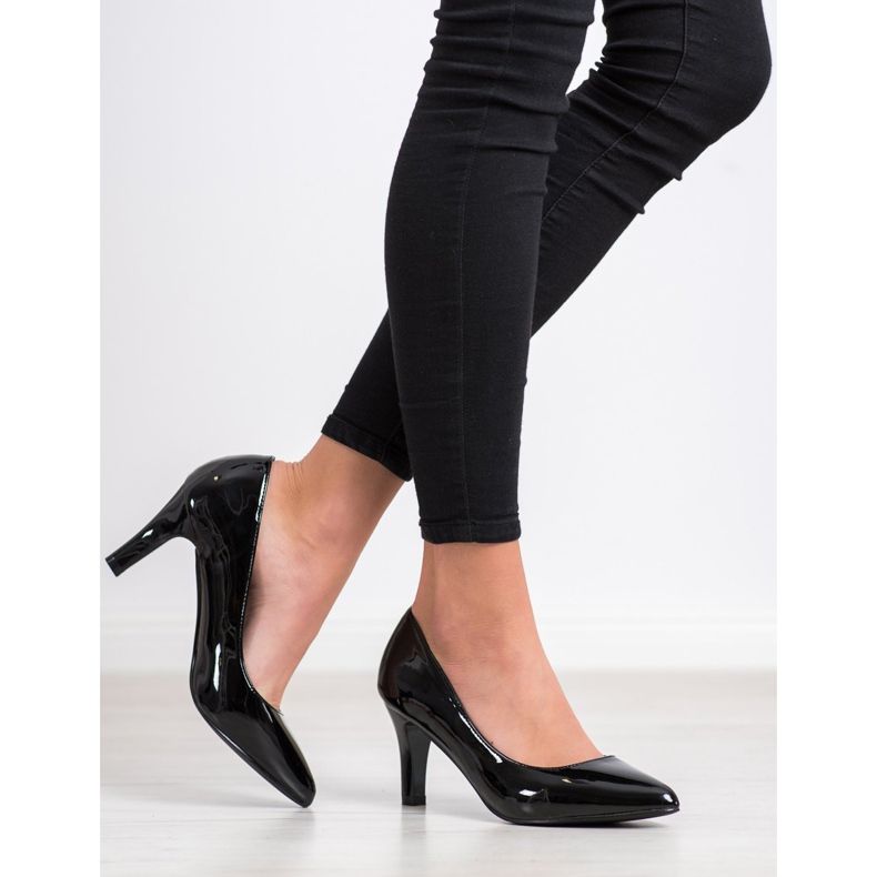 Goodin Bombas lacadas negro 1