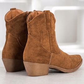 Ideal Shoes Botas de vaquero con ante marrón 1 Ideal Shoes Botas de vaquero con ante marrón 1