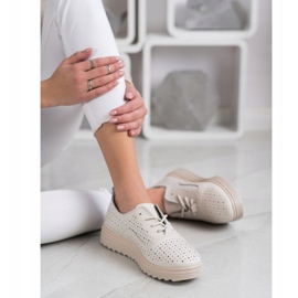 Goodin Calzado de cuero calado beige 1