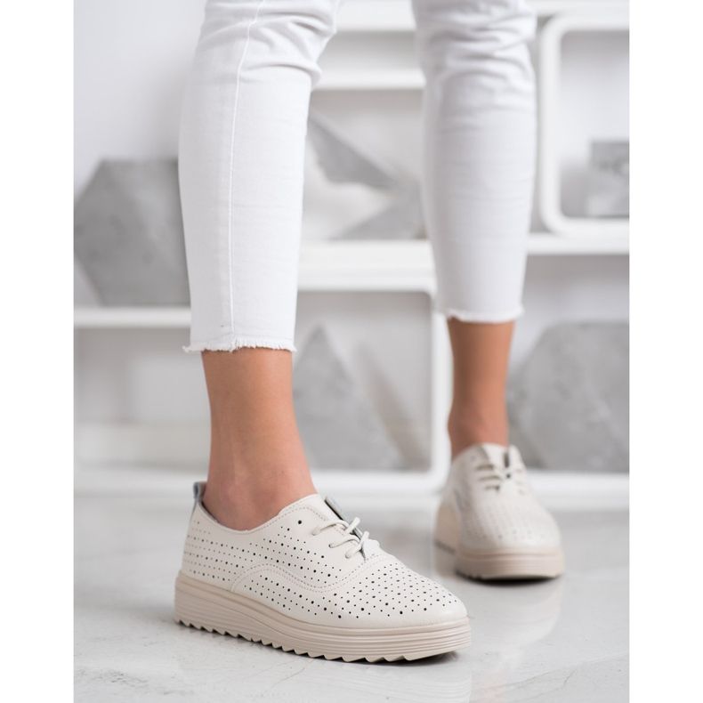 Goodin Calzado de cuero calado beige 2