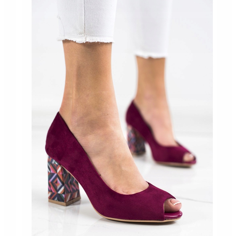 Sabatina Zapatos de salón con tacón estampado violeta 1 Sabatina Zapatos de salón con tacón estampado violeta 1