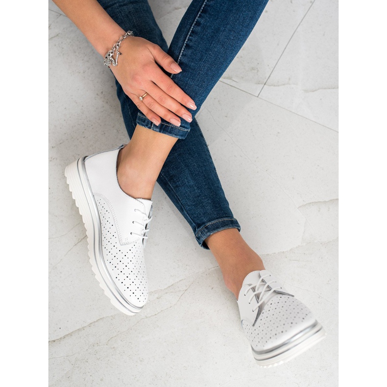 Kylie Brogues de cuero en la plataforma blanco 2